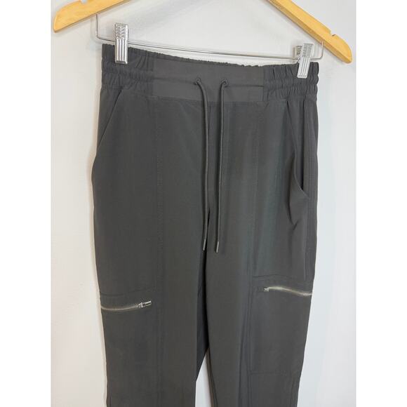 Athleta High Road Cargo Pant Black Lightweight Travel Women's Sz 0 - Picture 3 of 11
